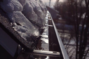 Eavestrough Installation